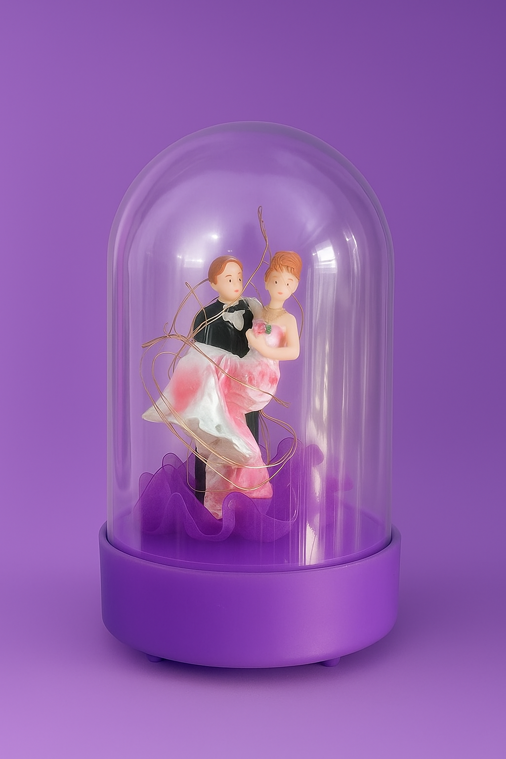 Romantic Couple Figurine in Glass
